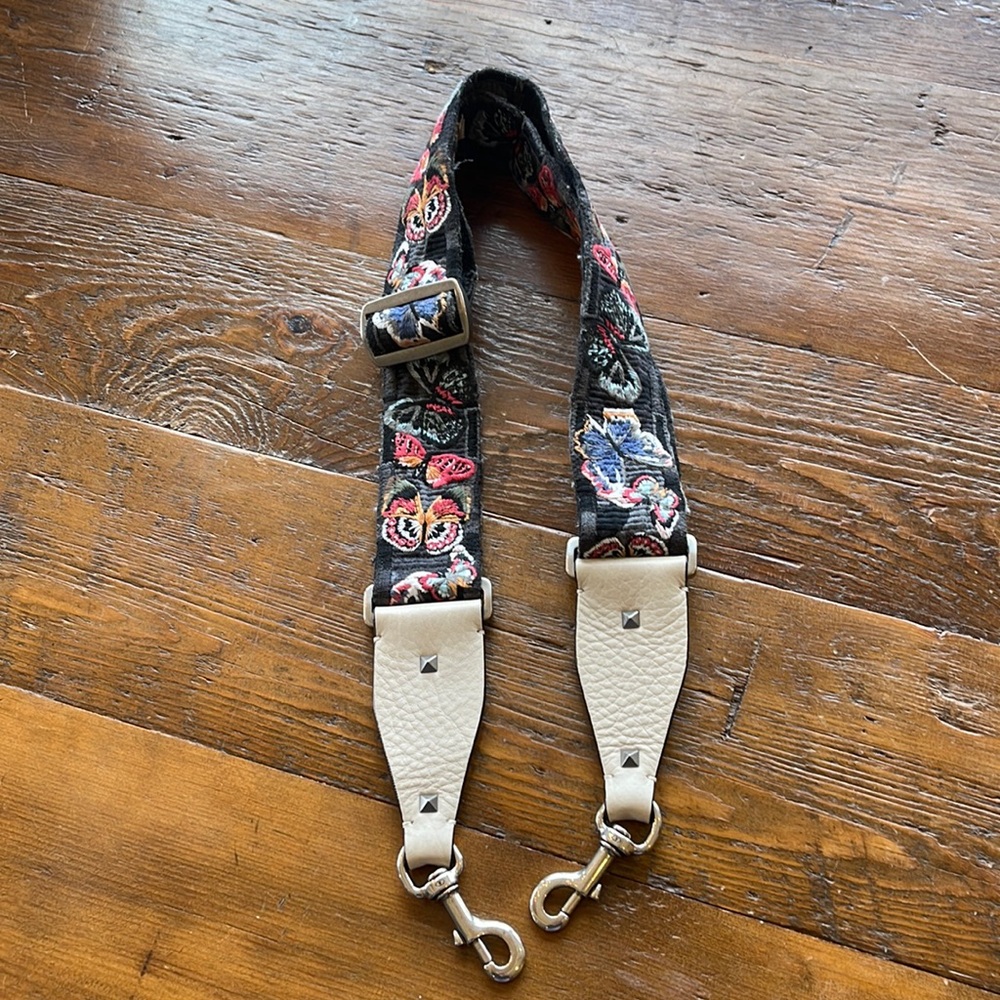 Valentino shoulder bag strap